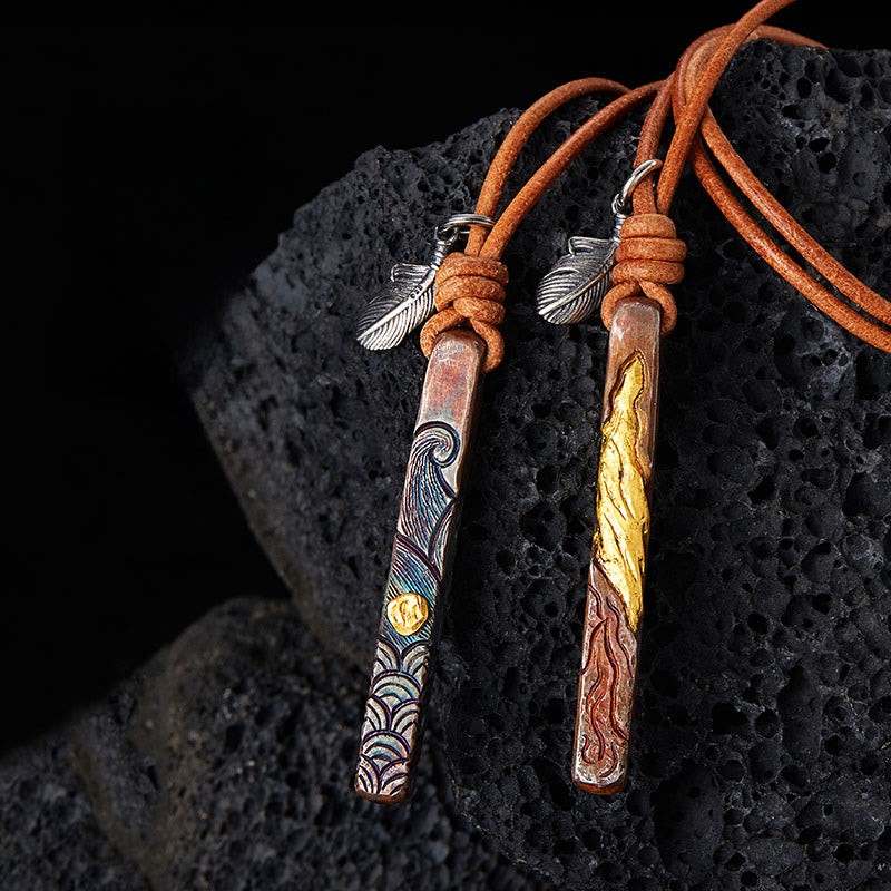 WorldNorse Handgefertigtes Halskette aus 999 Gold mit strukturiertem Wellen-Feder-Akzent - image 0