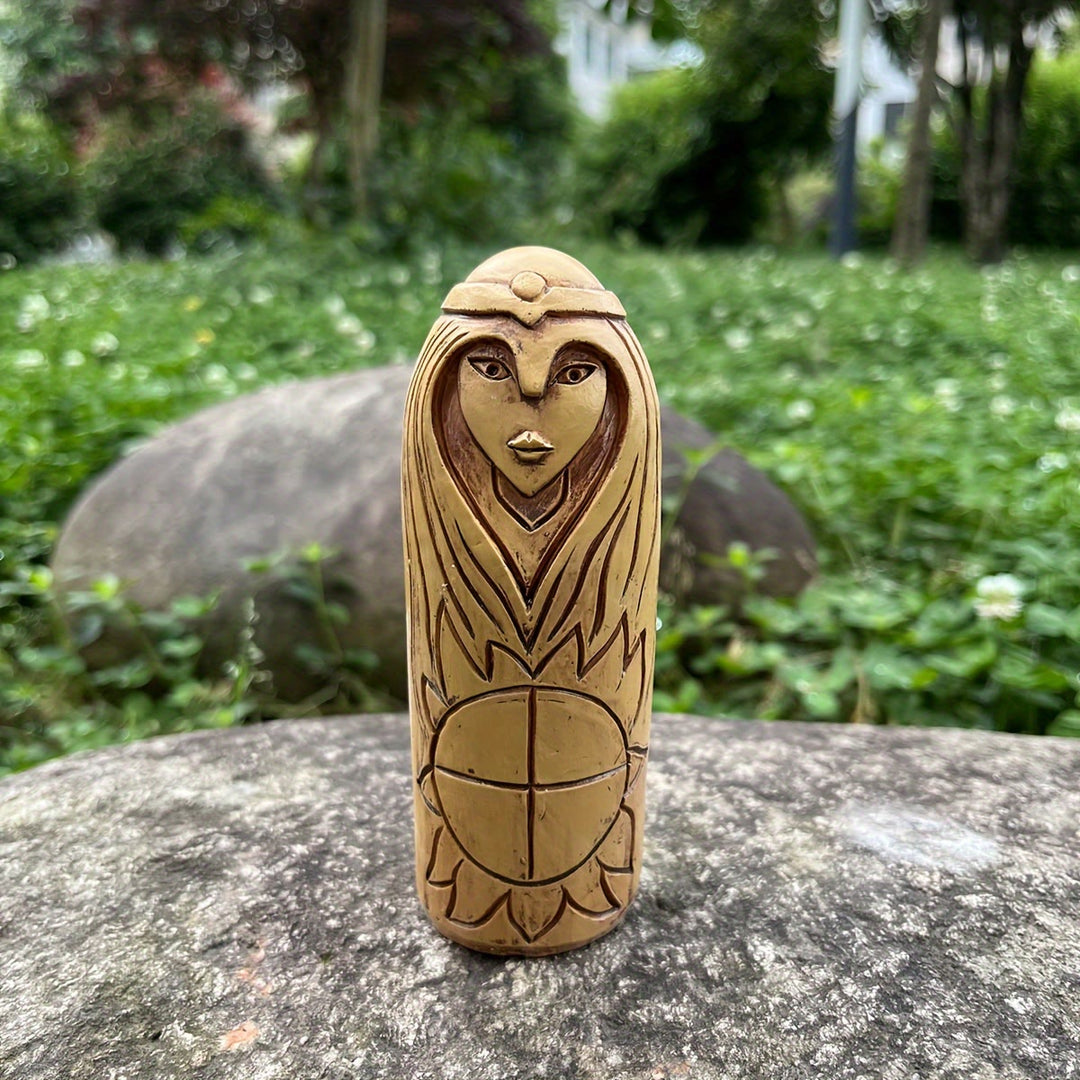 WorldNorse Solar Rune Crowned Statue Decoration - Mädchen - image 0