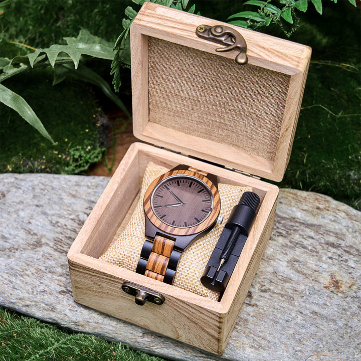 WorldNorse Zweifarbige Wilderness-Streifen Holzuhr - image 5