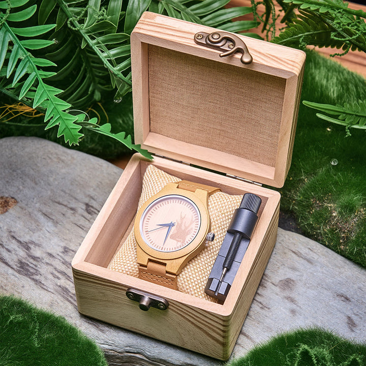 WorldNorse Uhr aus Holz mit Elchprofilstruktur - image 5
