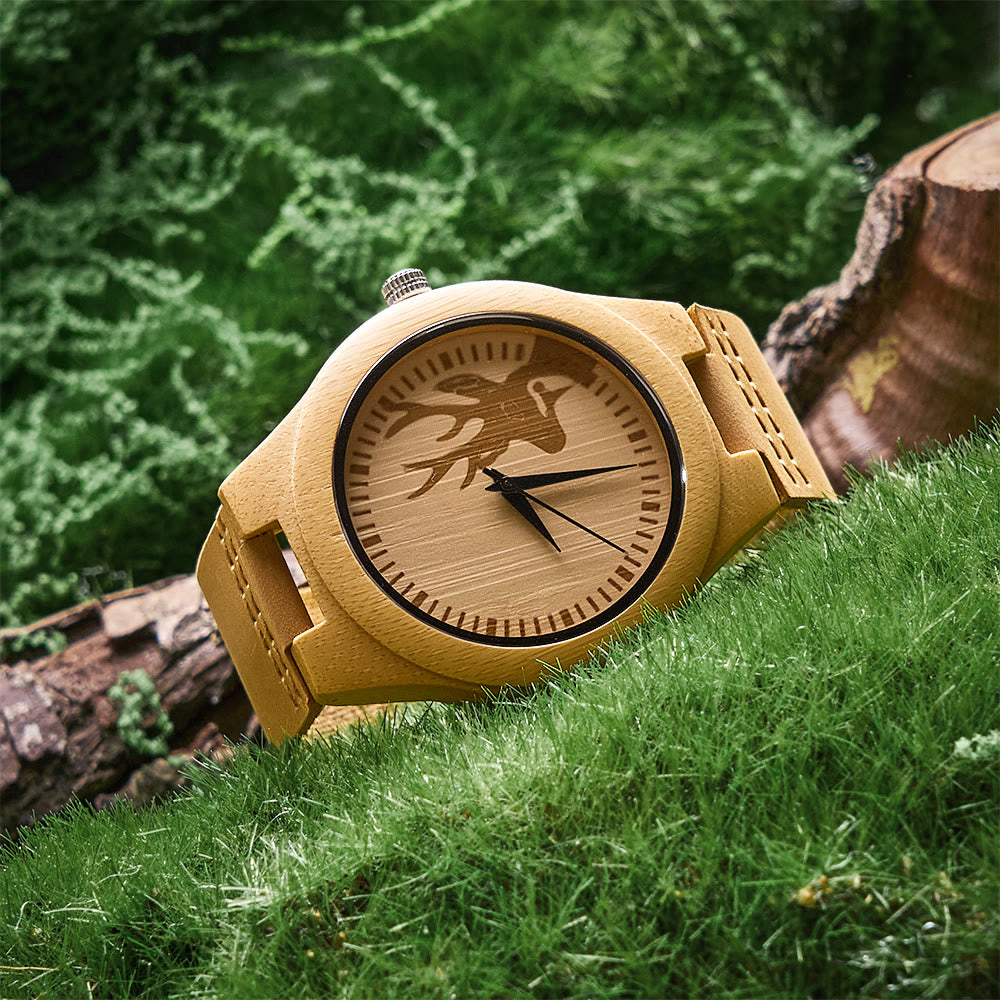 WorldNorse Uhr aus Holz mit Elchprofilstruktur - image 2