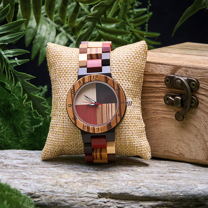 WorldNorse Multi-Wood Patchwork Holzuhr - Farbblock - image 0