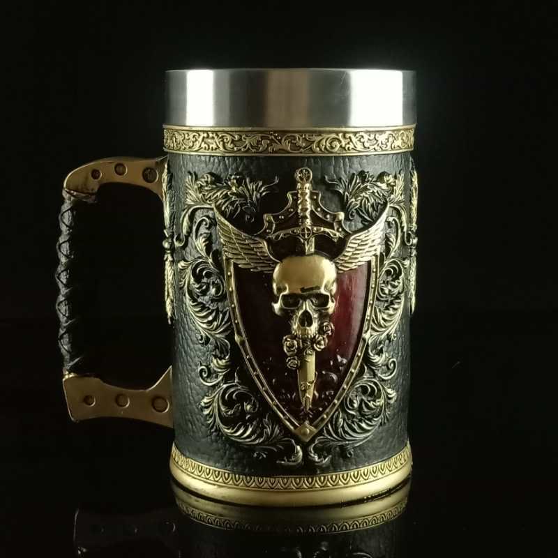 WorldNorse Gothic Totenkopf-Flügelschwert-Becher - image 3