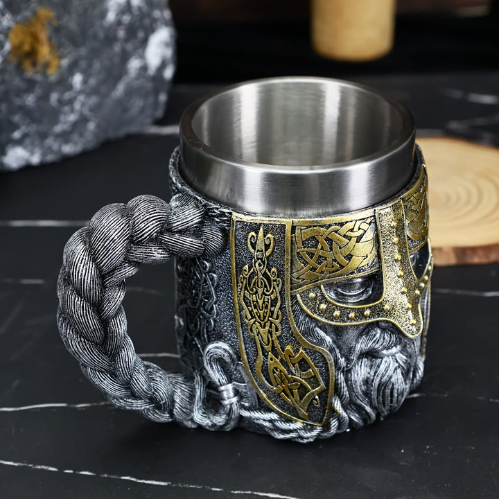 WorldNorse Geflochtener Becher mit Wikingerkrieger-Verzierung - image 2