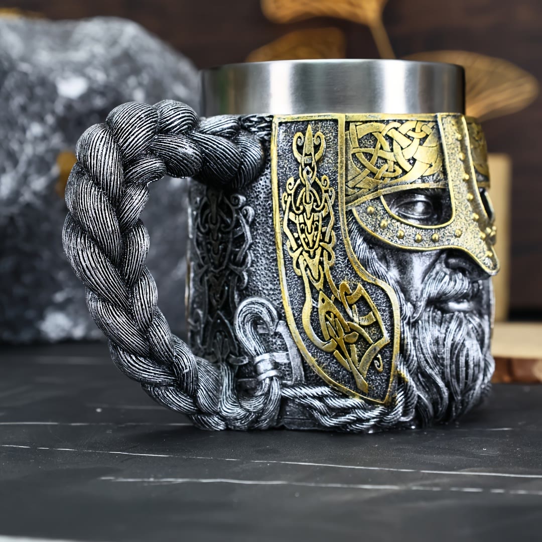 WorldNorse Geflochtener Becher mit Wikingerkrieger-Verzierung - image 1