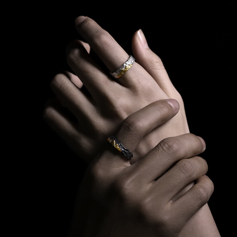 WorldNorse Handgefertigtes 999 Silber Robuster Ring mit Goldverzierungen und Bergmotiv - image 6