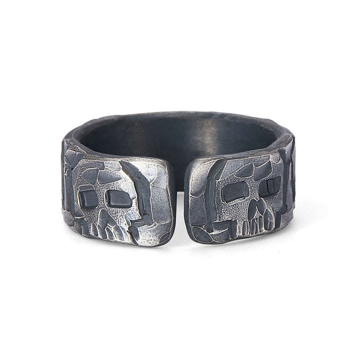 WorldNorse Handgefertigtes 999 Silber Robuster Totenkopfring mit geschnitzter Textur - image 4