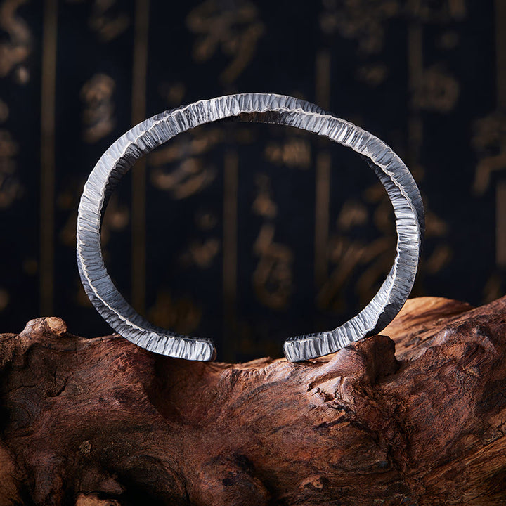 WorldNorse Handgefertigtes Armband aus robustem, geripptem und geprägtem 999er Silber - image 2