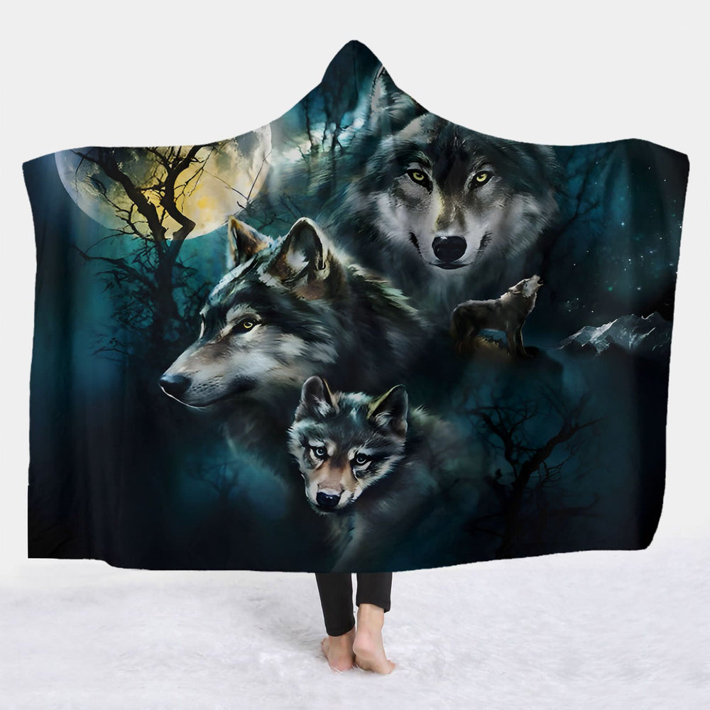 WorldNorse Moonlit Nightwood Wolf Kapuzendecke - 150 x 200 cm - image 1