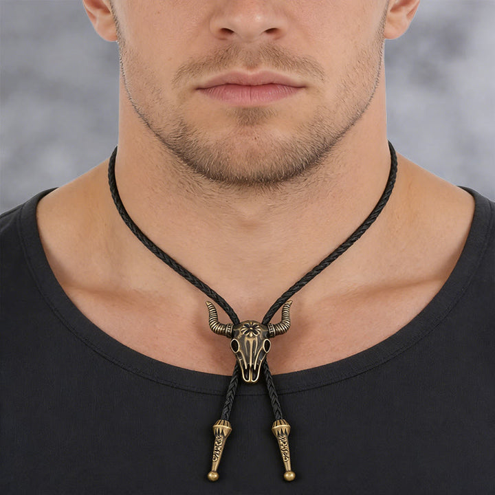 WorldNorse Halskette aus geflochtenem Leder mit Stierschädelmotiv - image 7