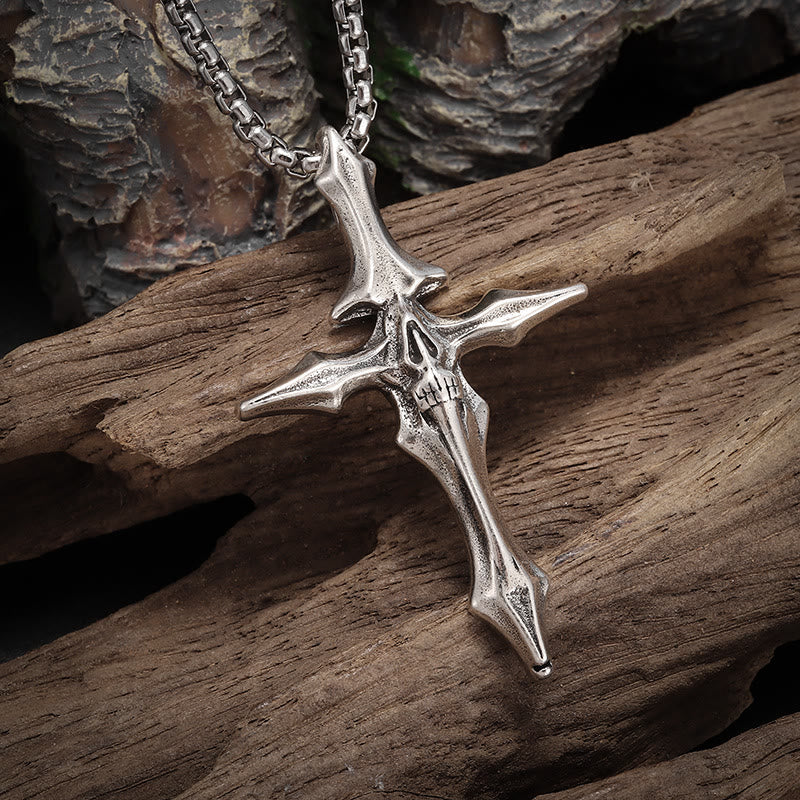 WorldNorse Halskette mit Totenkopfkreuz und Stacheln - image 3
