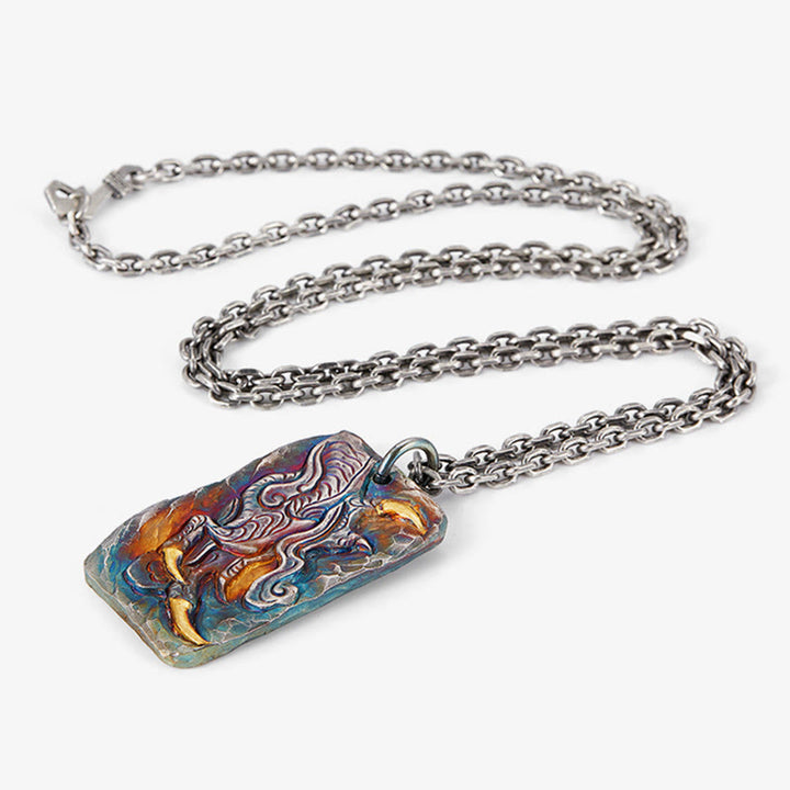 WorldNorse Handgefertigtes Halskette aus 999 Silber mit prismatischem Motiv des Göttlichen Tieres und Goldeinlage - image 4