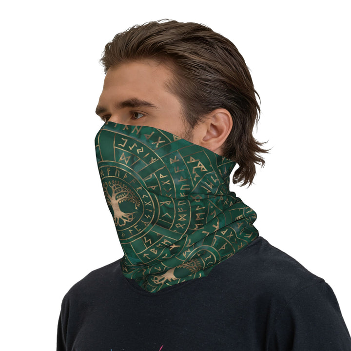WorldNorse Grüne Yggdrasil Rune Gesichtsmaske & Halswärmer - 24 x 43 cm - image 0