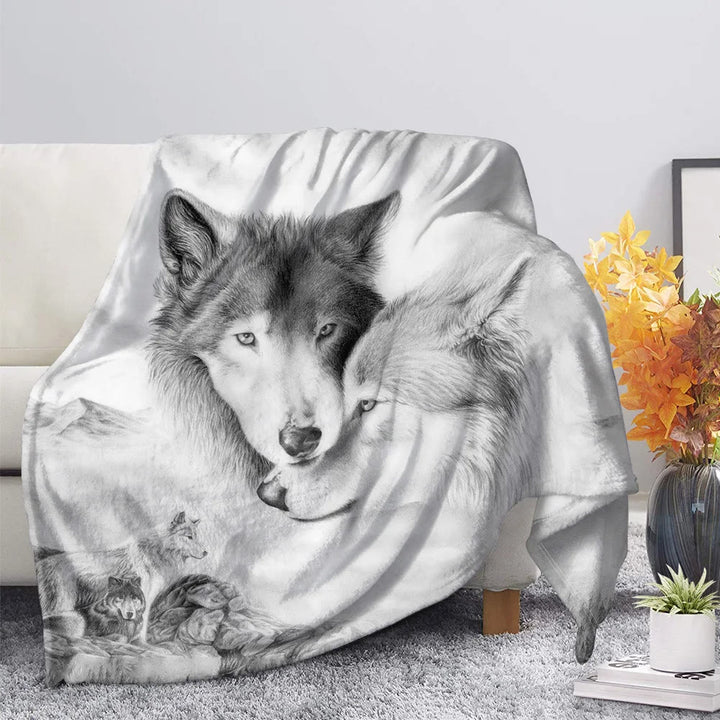 WorldNorse Wolf Traumfänger Monddecke - Monochromer Wolf - 264 x 228 cm - image 1