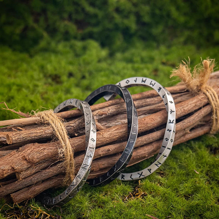 WorldNorse Viking Rune Minimalistisches Armband - image 0