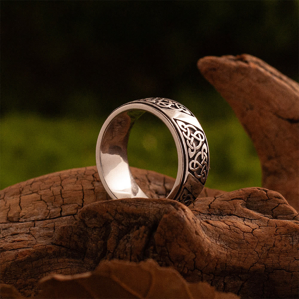 WorldNorse Viking Interwoven Knot Band Ring - Keltischer Knoten - 70mm - image 0