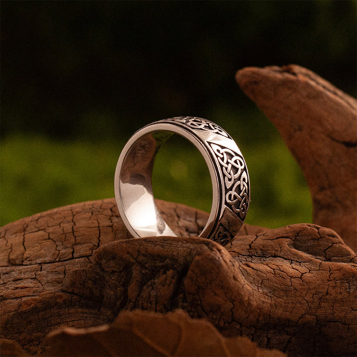 WorldNorse Viking Interwoven Knot Band Ring - Keltischer Knoten - 70mm - image 0