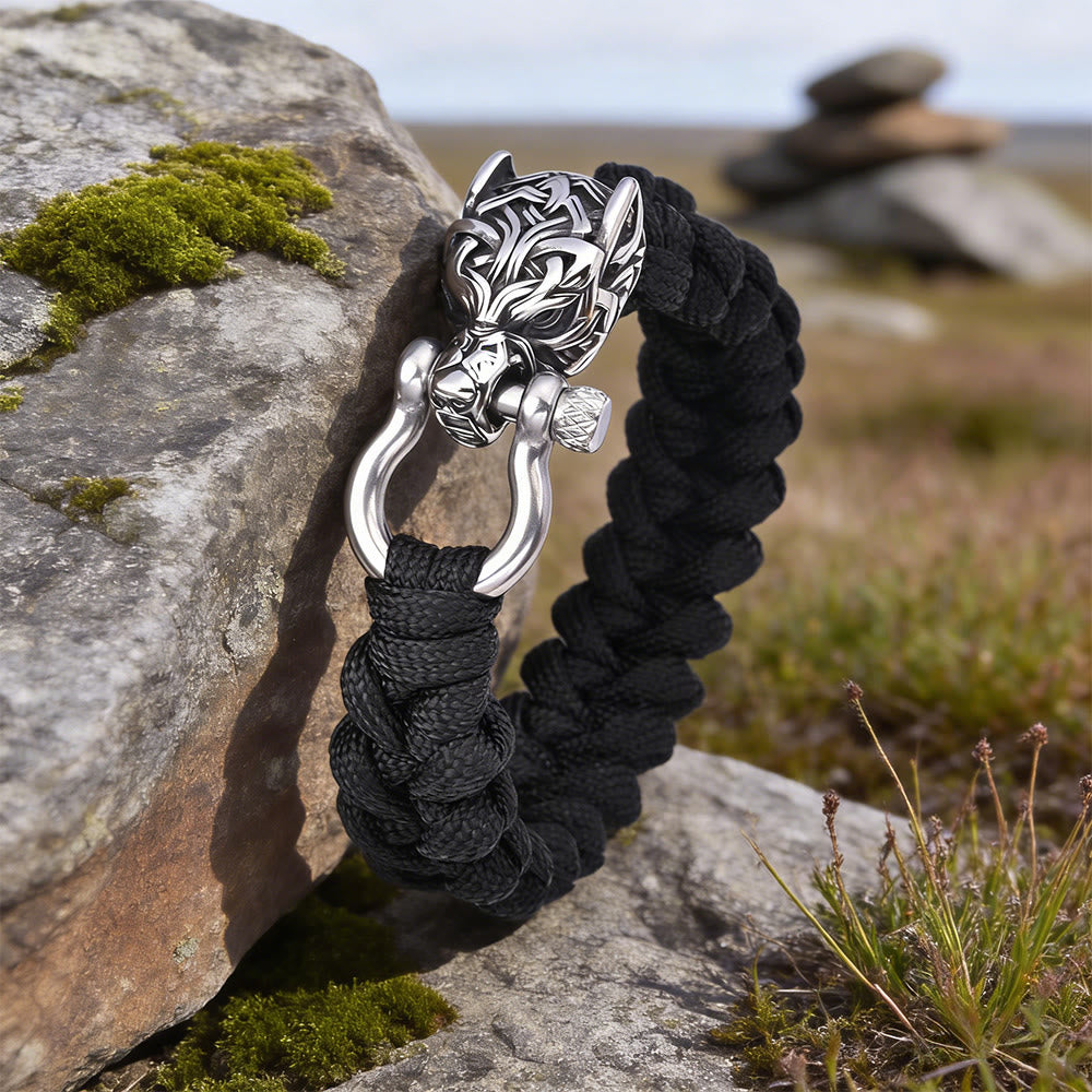WorldNorse Armband mit verschlungenem Totem- Wolf - image 1