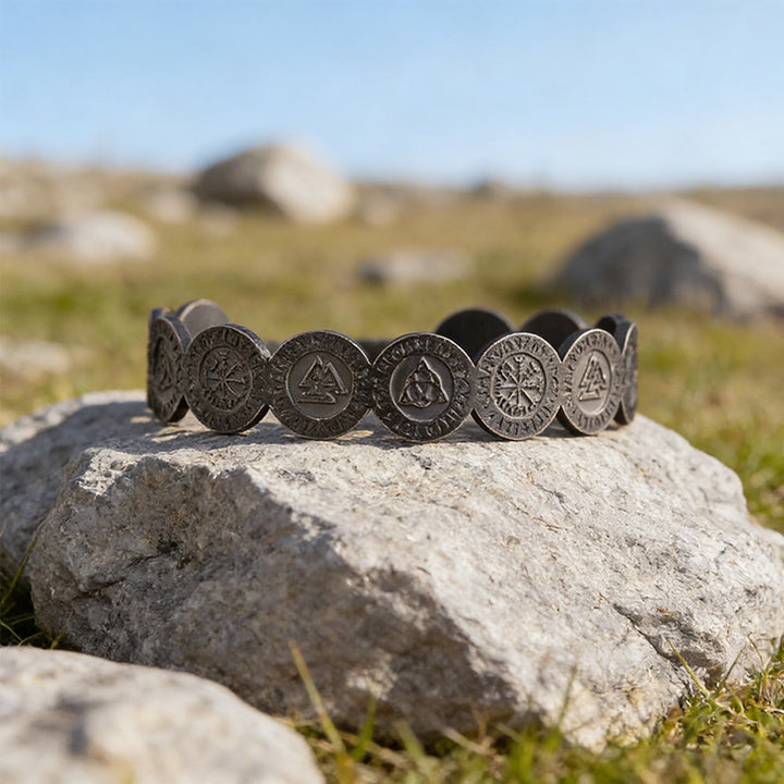 WorldNorse Viking Armband mit verwitterten Rune - image 4