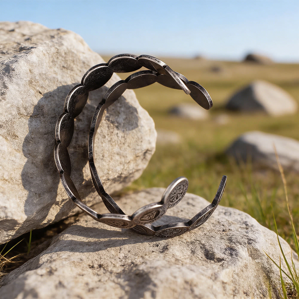 WorldNorse Viking Armband mit verwitterten Rune - image 6