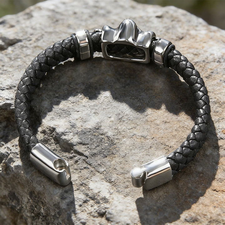 WorldNorse Poliertes Totenkopf-Lederarmband - image 3