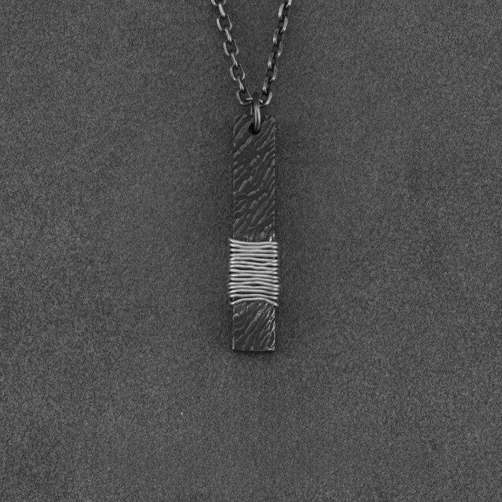 WorldNorse Handgefertigte Halskette aus 999er Silber, geschmiedet und mit Draht umwickelt - image 4