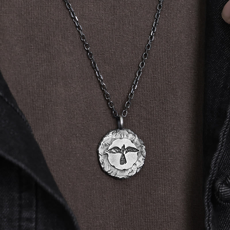 WorldNorse Handgefertigte Halskette von WorldNorse mit Raven aus 999er Silber im Antik-Look - image 1