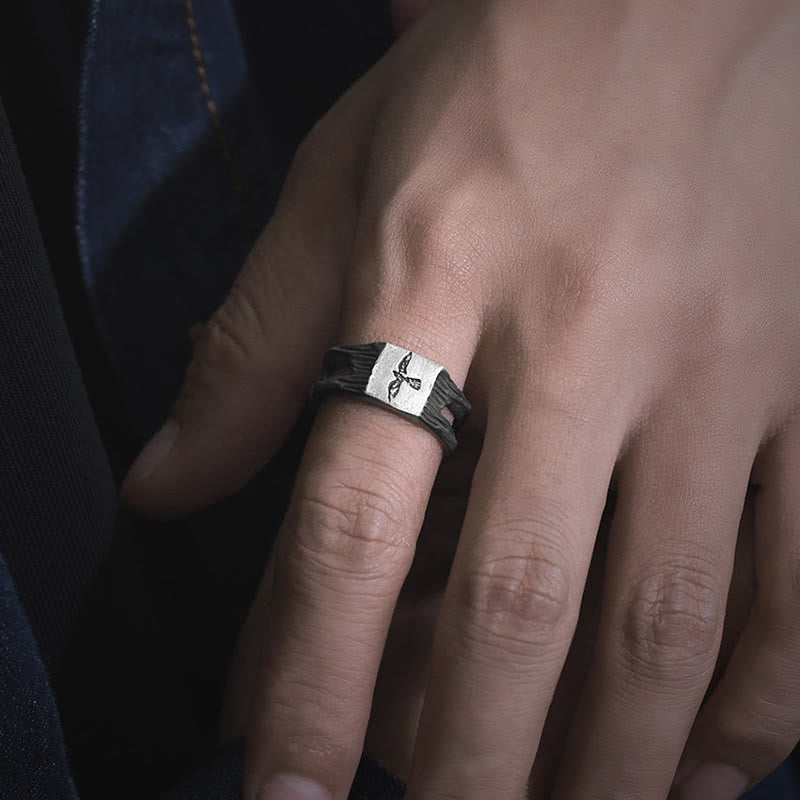 WorldNorse Handgefertigter Ring aus 999er Silber mit Raven im Antik-Look - image 1