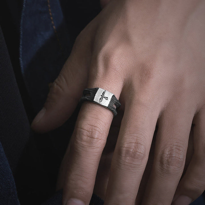 WorldNorse Handgefertigter Ring aus 999er Silber mit Raven im Antik-Look - image 1