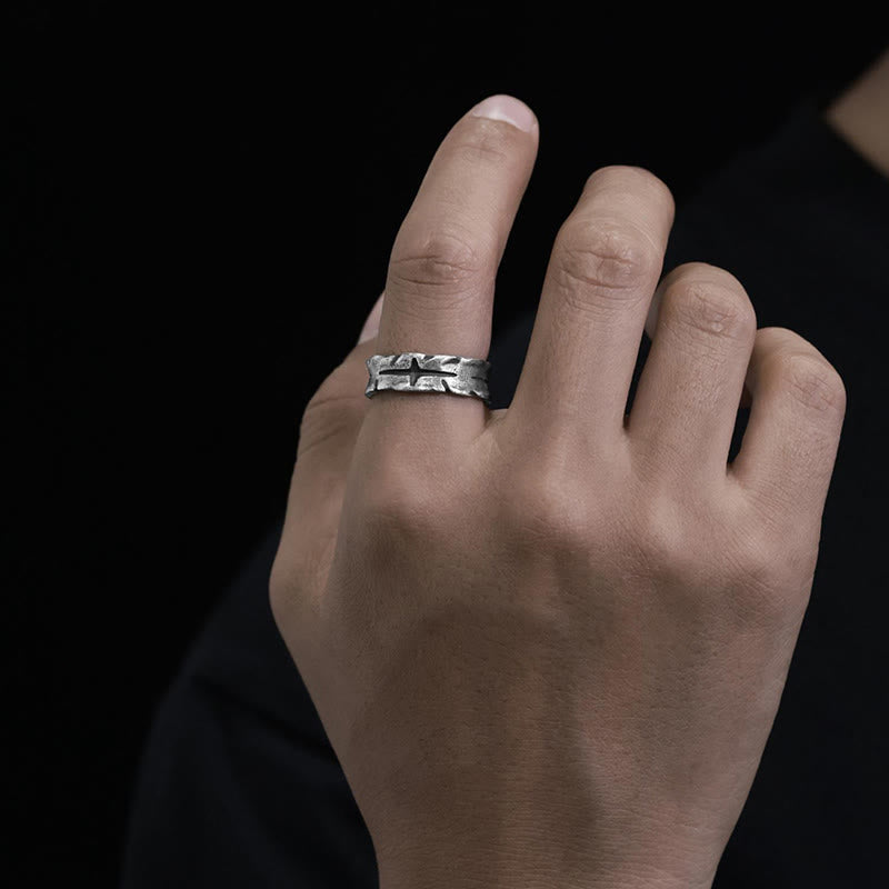 WorldNorse Handgefertigter Ring aus 999er Silber mit strukturierter Kreuzschlitzform - image 5