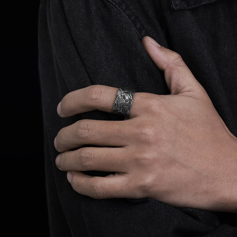 WorldNorse Handgefertigter Ring aus 999er Silber mit organischem Muster und Antik-Finish - image 5