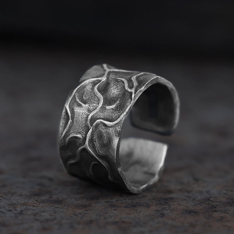 WorldNorse Handgefertigter Ring aus 999er Silber mit organischem Muster und Antik-Finish - image 2