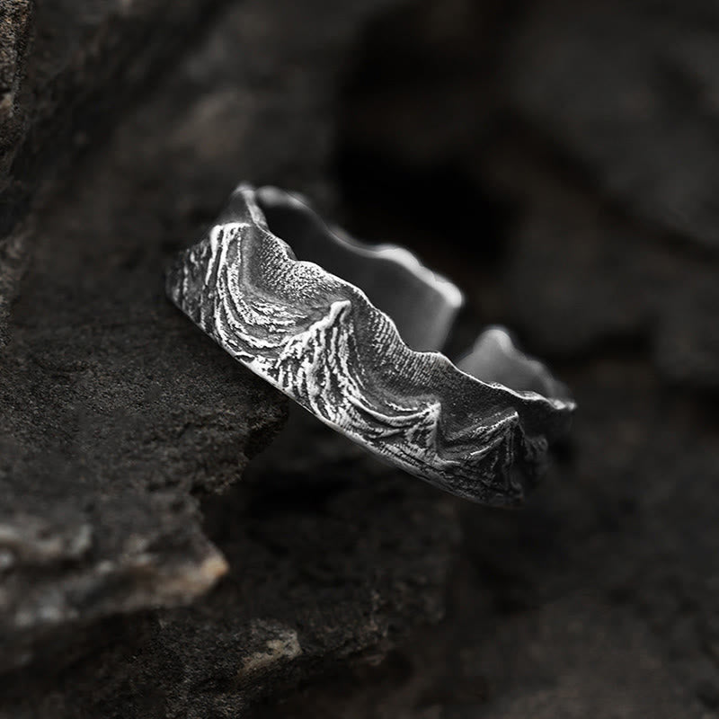 WorldNorse Handgefertigter Ring aus 999er Silber mit Bergwellenstruktur - Retro Schwarz - image 2