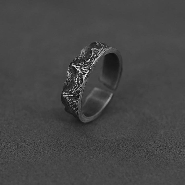 WorldNorse Handgefertigter Ring aus 999er Silber mit Bergwellenstruktur - image 3