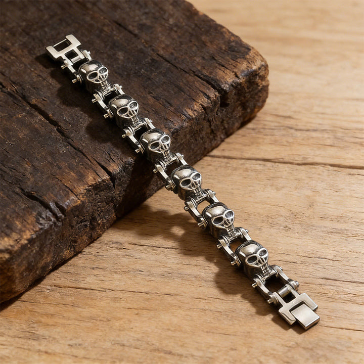 WorldNorse Geschmiedetes Totenkopf-Gliederarmband mit Schrauben - image 2
