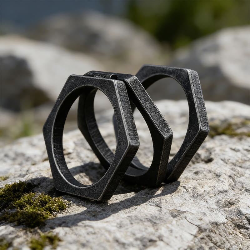 WorldNorse Minimalistischer Sechseck-Bandring - image 2
