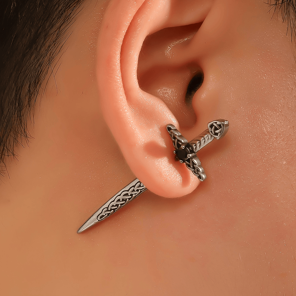 Vintage-Ohrringe mit Keltischer Knoten und Schwertmotiv - image 1