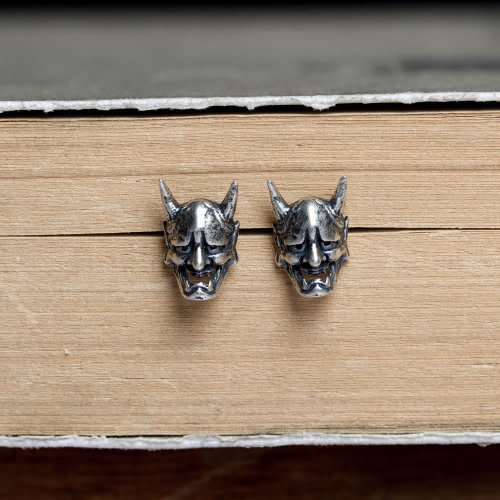 WorldNorse Handgefertigte Ohrringe aus 925er Silber mit Hannya-Maske im Antik-Look - image 2