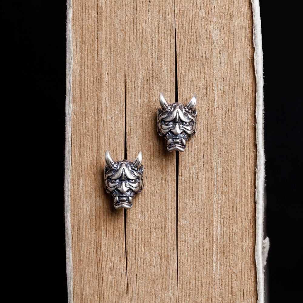 WorldNorse Viking Hannya Visage Strukturierte Ohrringe - image 1