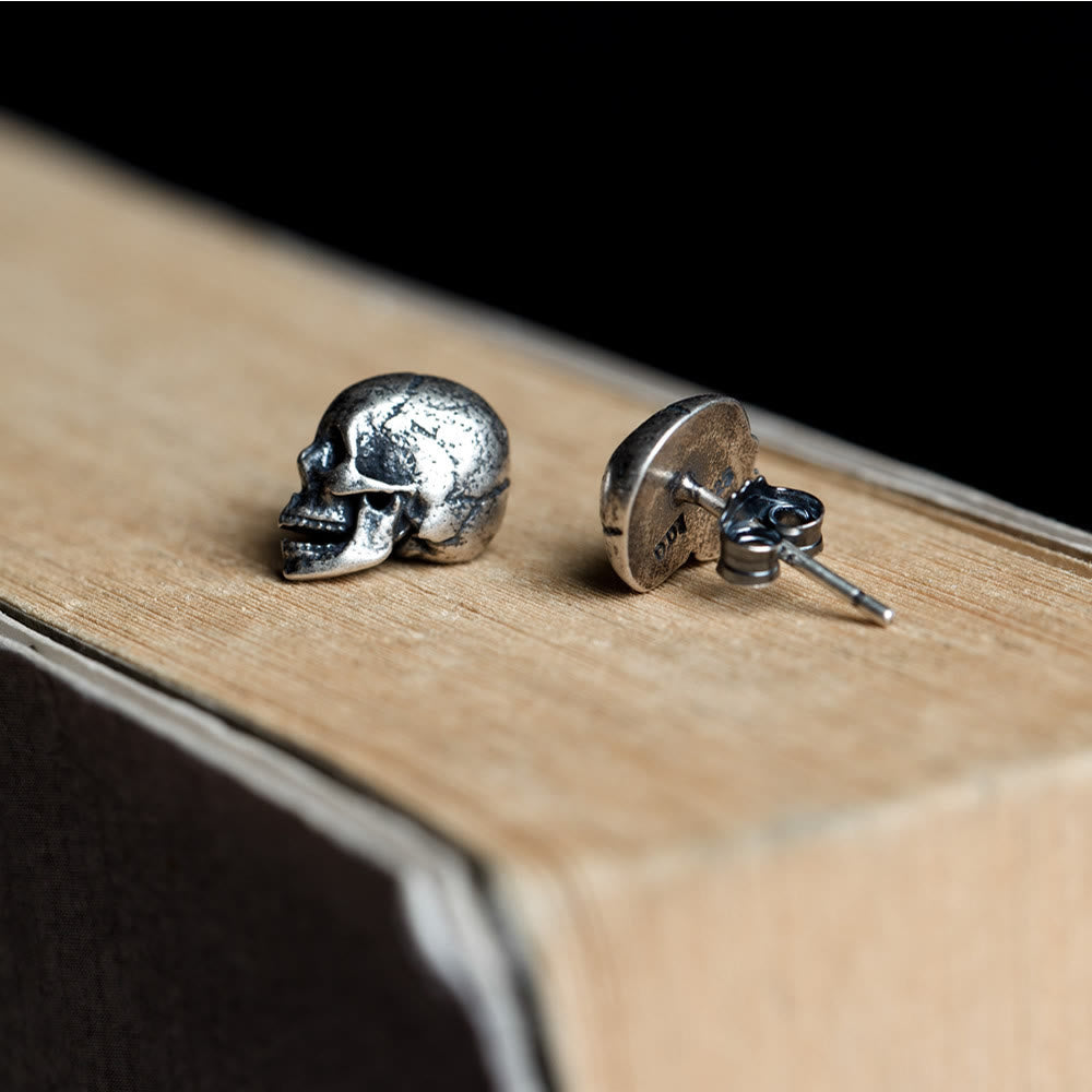 WorldNorse Handgefertigte Totenkopf-Ohrringe aus 925er Silber mit strukturierter Oberfläche - image 3