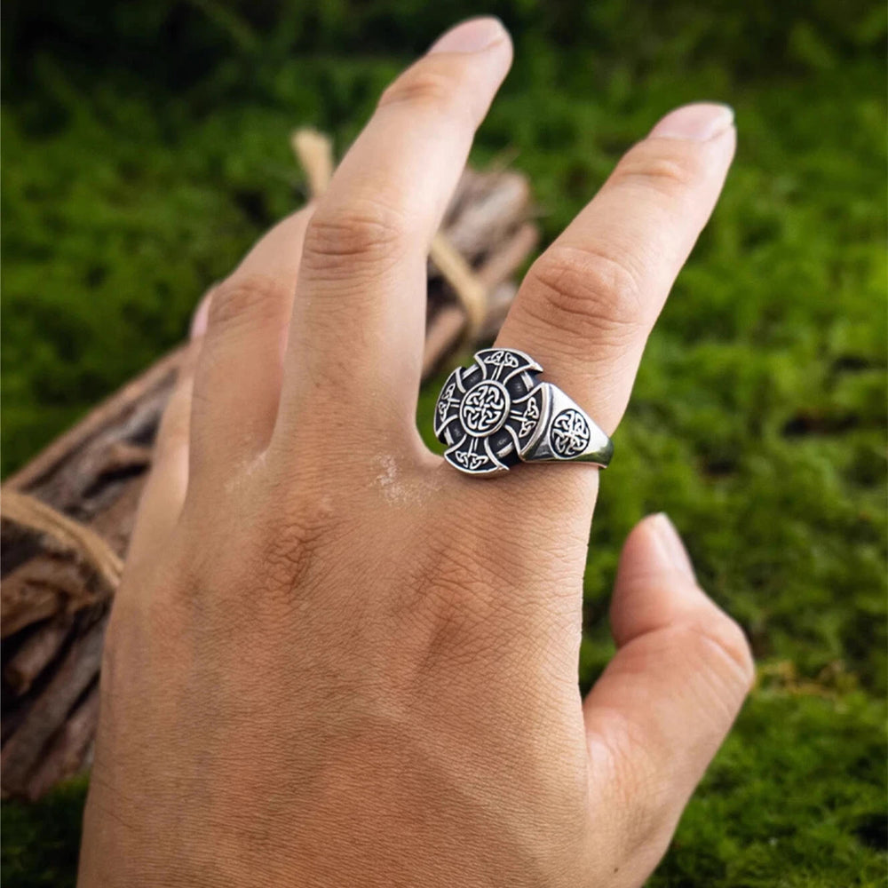 WorldNorse Vintage Keltischer Knoten Kreuz verstellbarer Ring - image 1