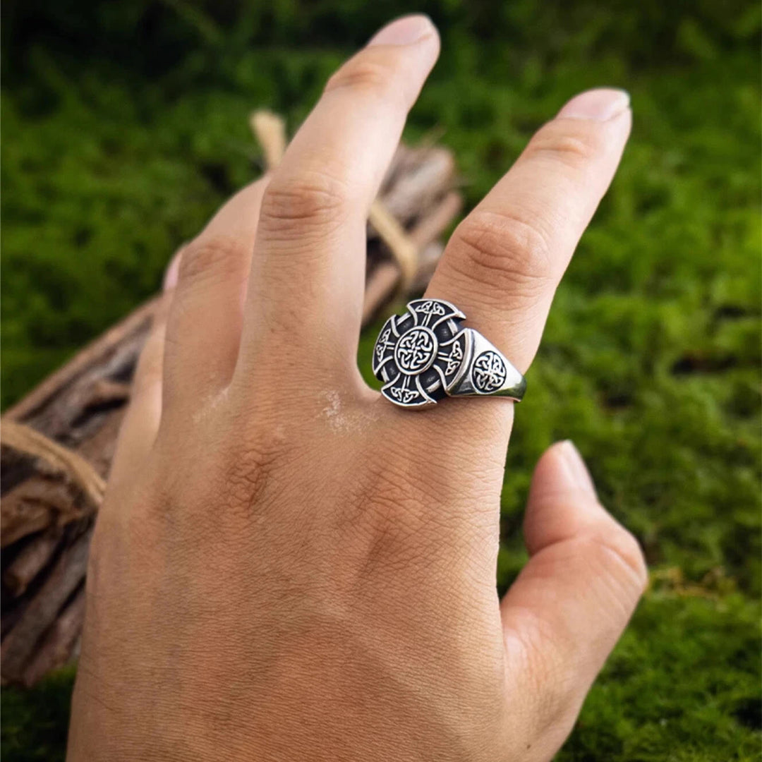 WorldNorse Vintage Keltischer Knoten Kreuz verstellbarer Ring - image 1