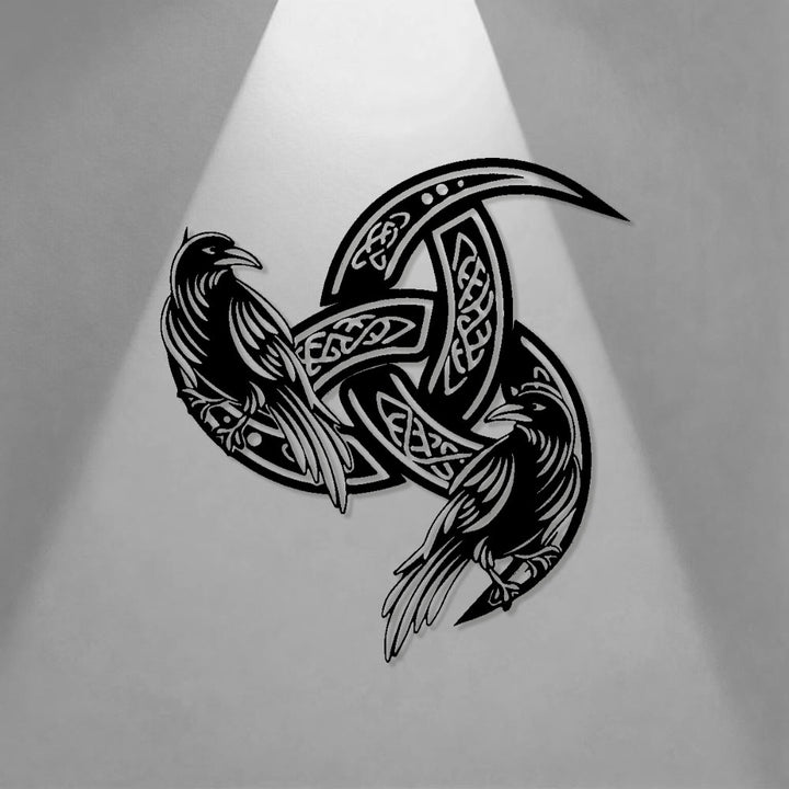 WorldNorse Wikinger-Wanddekoration aus Metall: Gehörnte Zwillingsraben mit Keltischer Knoten - image 0