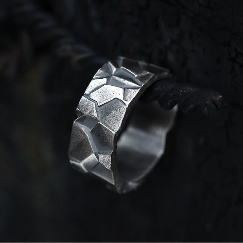 WorldNorse Handgefertigter Ring aus 999er Silber mit Felsstruktur - US 11 - NEIN DANKE - image 0