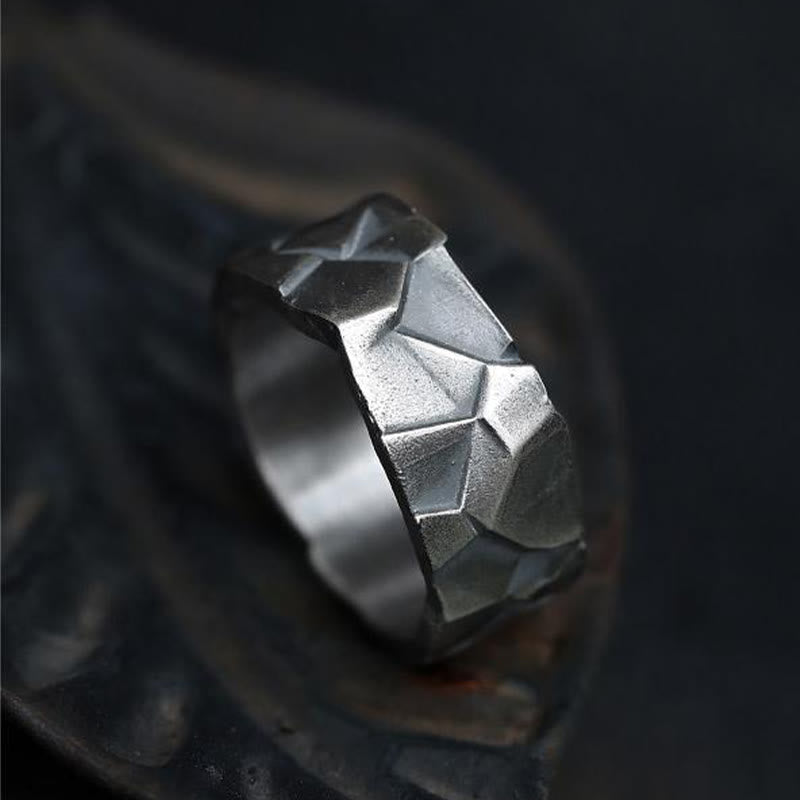 WorldNorse Handgefertigter Ring aus 999er Silber mit Felsstruktur - image 2