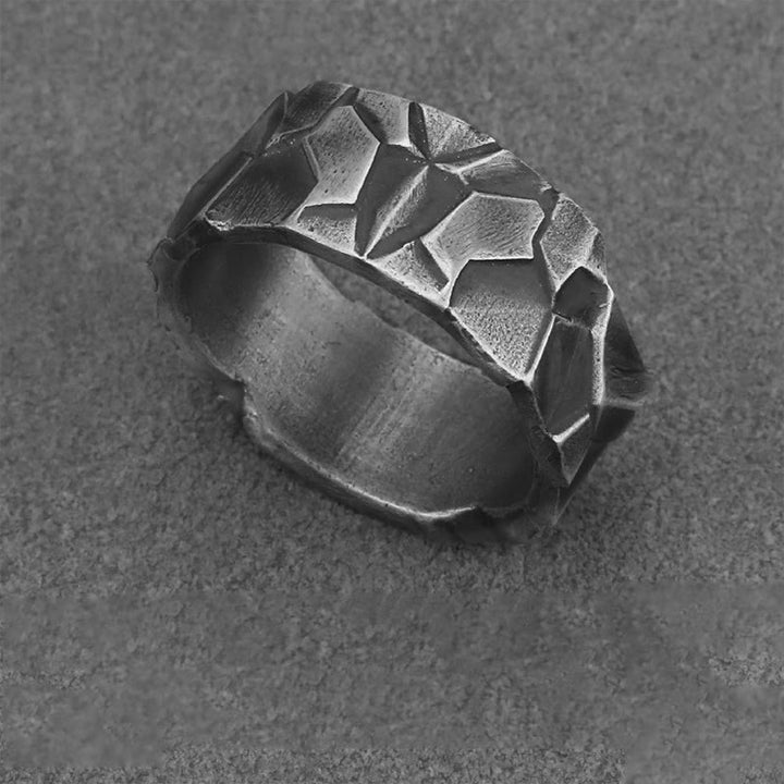 WorldNorse Handgefertigter Ring aus 999er Silber mit Felsstruktur - image 5