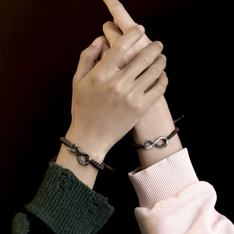 WorldNorse Handgefertigtes Armband aus 999er Silber mit Unendlichkeitsknoten - image 7