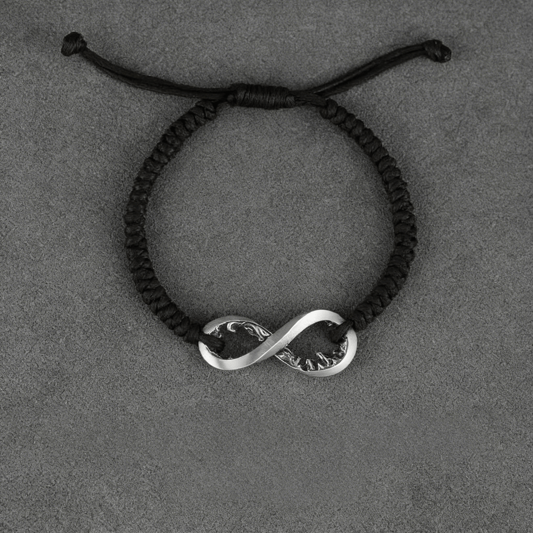 WorldNorse Handgefertigtes Armband aus 999er Silber mit Unendlichkeitsknoten - Silber - Schwarzes Seil - image 9