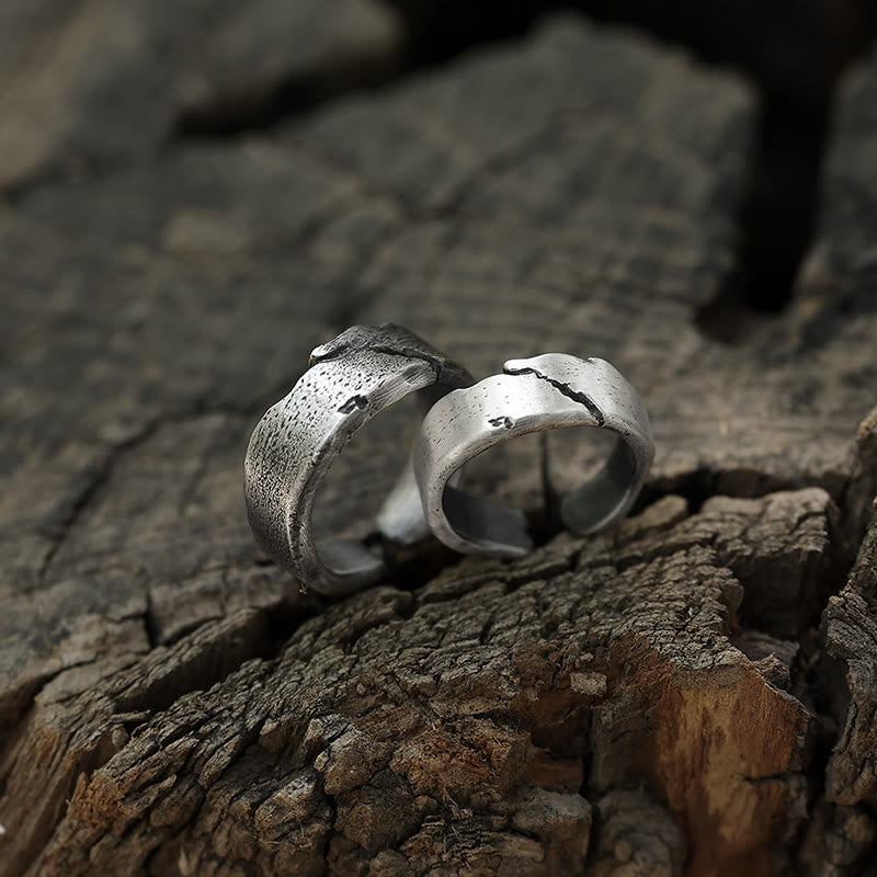 WorldNorse Handgefertigter Manschettenring aus 999er Silber mit Rissmuster - image 2