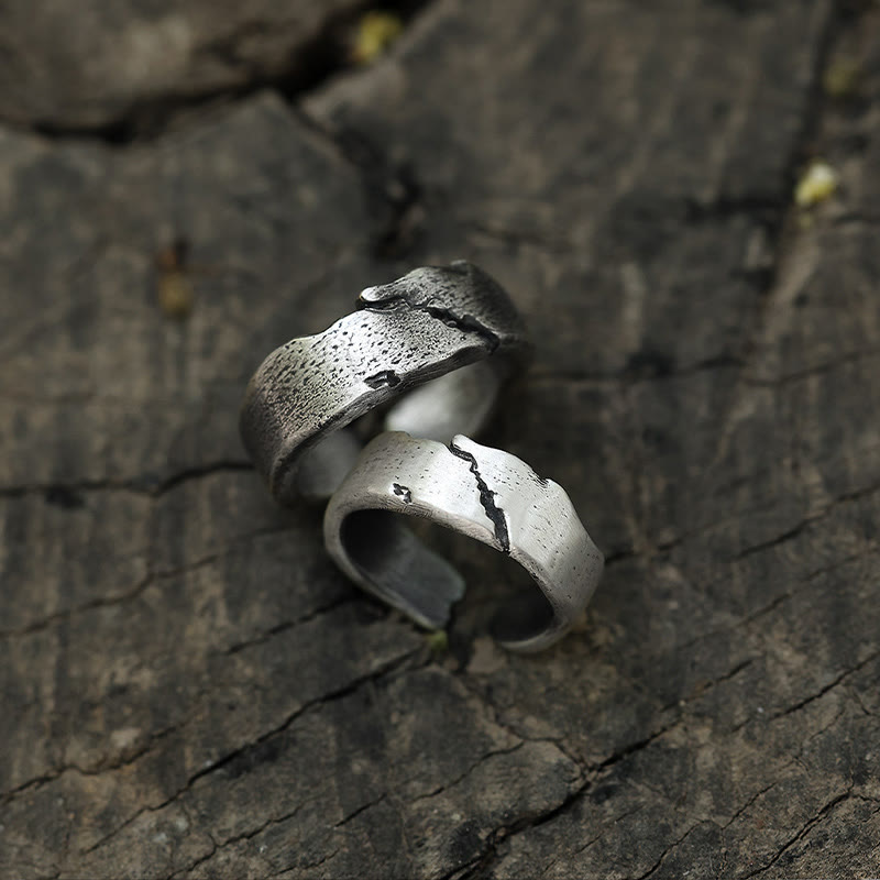 WorldNorse Handgefertigter Manschettenring aus 999er Silber mit Rissmuster - image 3